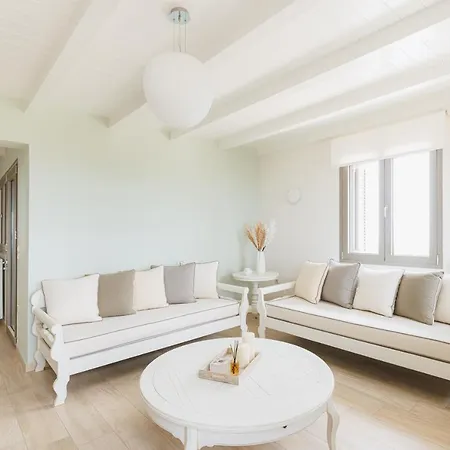 Stone Pearl Kea Apartment